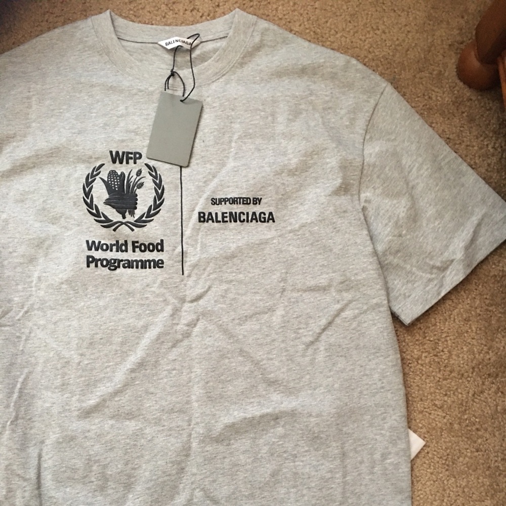 Balenciaga Tshirt medium grey black